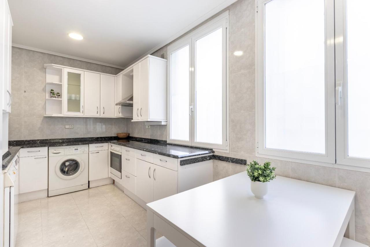 Akomodat En Apartamento En El Centro De Bilbao Con Parking 외부 사진