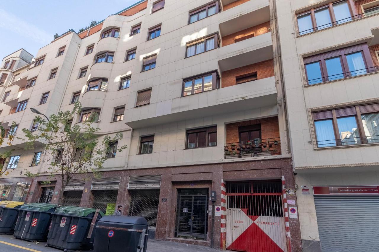 Akomodat En Apartamento En El Centro De Bilbao Con Parking 외부 사진