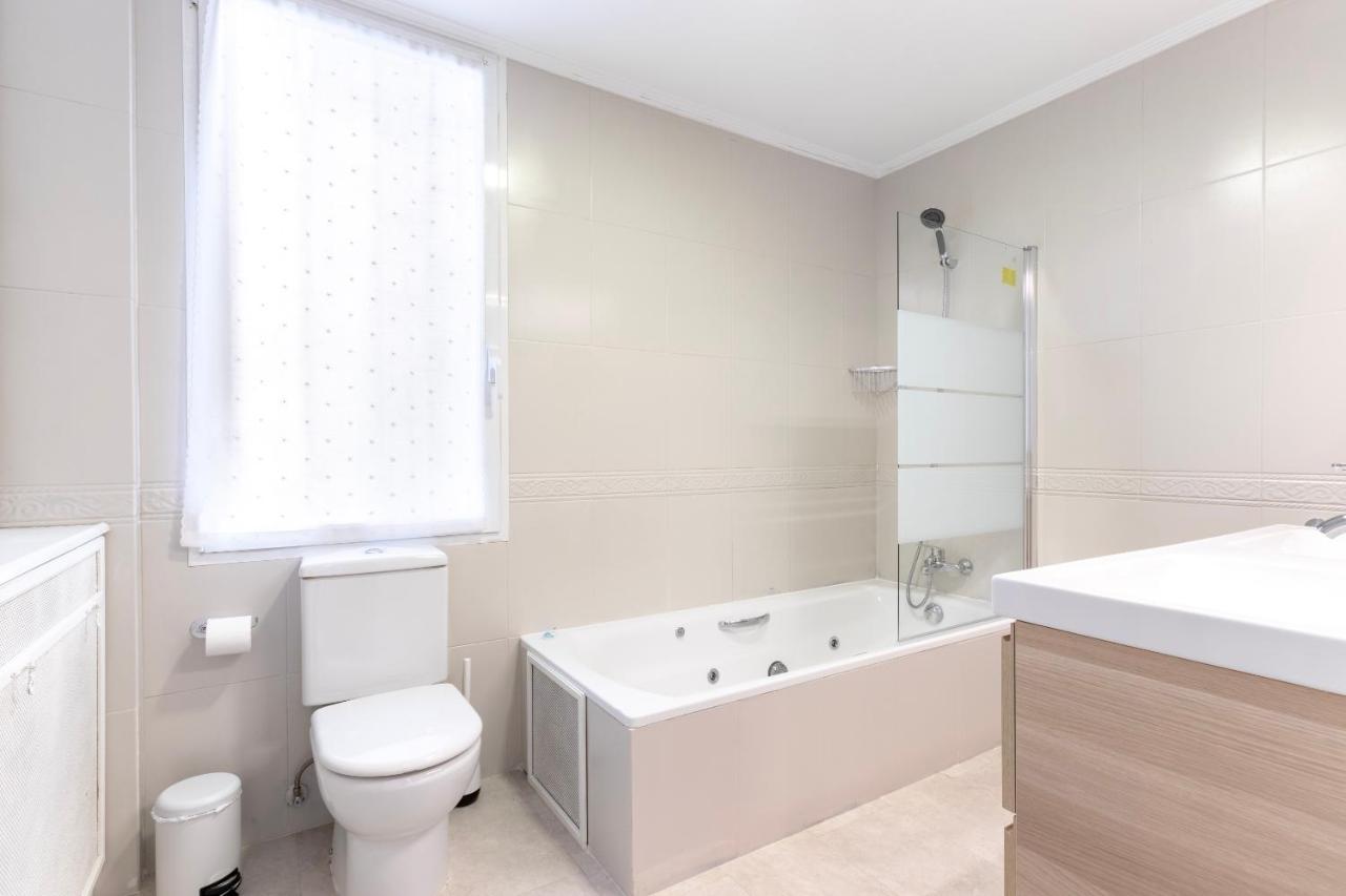 Akomodat En Apartamento En El Centro De Bilbao Con Parking 외부 사진